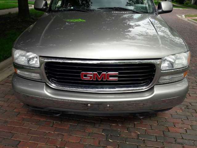 2003 GMC Yukon SLT 4WD 4dr SUV